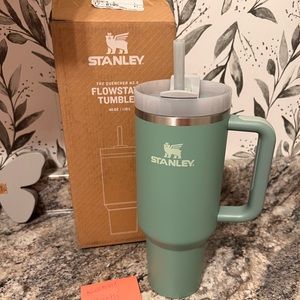 Stanley 40 oz 2.0 Eucalyptus